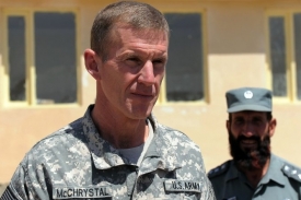 Generál McChrystal.