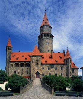 Státní hrad Bouzov.