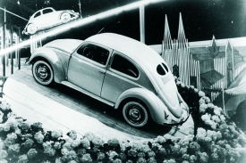 Volkswagen Brouk se představil v roce 1939. Tehdy ještě v Berlíně.
