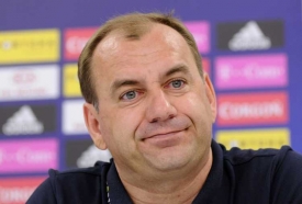 Vladimír Weiss, trenér fotbalistů Slovenska.