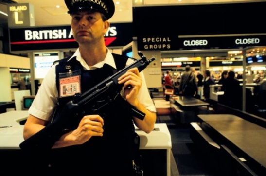 Bezpečnost na londýnském letišti Heathrow.