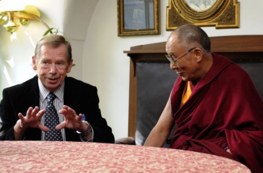 Havel považuje dalajlamu za svého přítele.