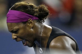 Tenistka Serena Williamsová dostala za svýj výlev rekordní pokutu.