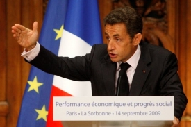 Sarkozy radí ekonomům: Místo HDP měřme štěstí lidí.