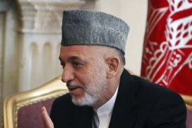 Předběžné výsledky hlásí, že volby vyhrál prezident Karzáí.
