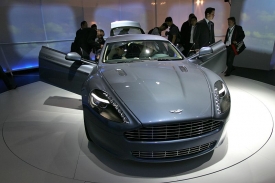 Aston Martin Rapide se začne prodávat počátkem příštího roku.