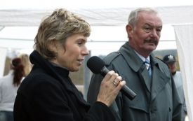 Kateřina Neumannová při otevírání běžeckého areálu ve Vesci.