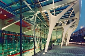 Stanice metra byla otevřena loni v květnu.