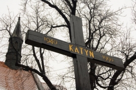 Památník masakru u krakowského Wawelu.