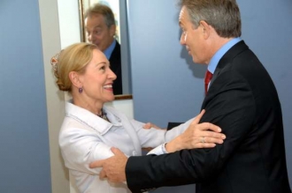 Blair je žhavý na top unijní post (na foto s exšéfkou dipl. Rakouska).