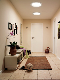 Světlovod může najít uplatnění v kuchyni, chodbě i koupelně.
