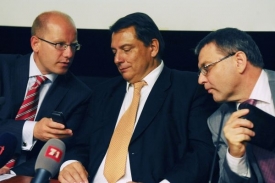 Paroubek prý výměnu ministra s nikým z ČSSD nekonzultoval.