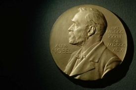 Medaile s Alfrédem Nobelem.