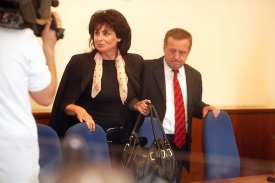 Renata Vesecká nařídila pokračovat ve vyšetřování vraždy Mrázka.