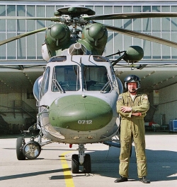 Bývalý pilot Miroslav Pechát radí vojákům s právními problémy.