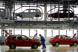 Největší ruská automobilka se propadla do rekordní ztráty.
