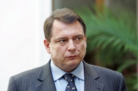 Jiří Paroubek nechce, aby plzeňští právníci radili státu.