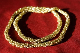 Zlaté šperky jsou oblíbenou investicí. Ilustrační foto.