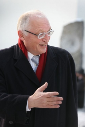 Verheugen zdůraznil, že nezná experta, který by s Klausem souhlasil.