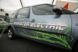 Škodu Roomster na elektrický pohon přestavuje firma EVC Group.
