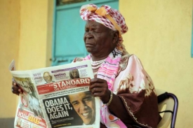 To máme šikovnýho kluka. Obamovi příbuzní v Keni si čtou o Nobelovce.