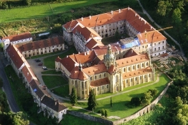 Bývalý benediktinský klášter v Kladrubech.