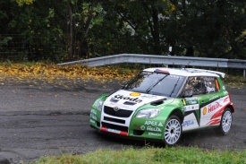 Momentka z Rallye Bohemia, za volantem Jan Kopecký.