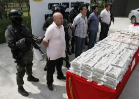 Z mála úspěchů: zadržení a 23 milionů peset v Monterrey, září 2009.