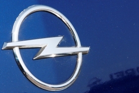 Prodej většinového podílu Opelu se odkládá.