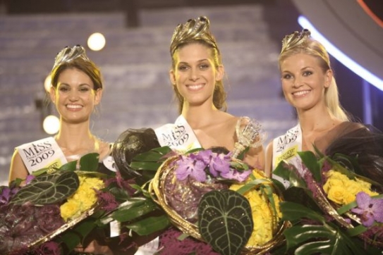 Vítězná trojice Miss ČR 2009.