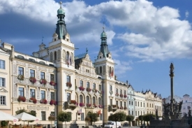 Pardubice souhlasí s tím, že cennou pasáž opraví městská firma.