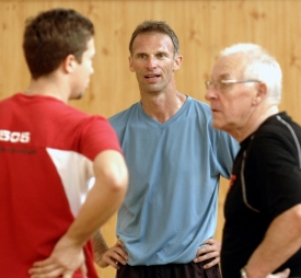 Josef Bruk (vpravo) při tréninku s Dominikem Haškem.