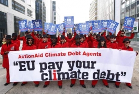 EU, splať dluh klimatu! Demonstrace, Brusel, 29. října.