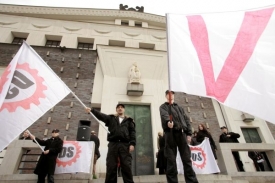 Na 28. ř&iacute;jna svolala Dělnick&aacute; strana demonstraci do Prahy.