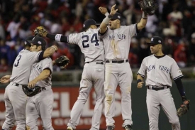 Radostné gesto baseballistů New Yorku Yankees.