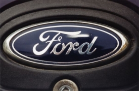 Ford vydělal za 3. čtvrtletí téměř miliardu dolarů