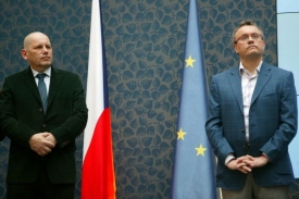 Vladimír Dlouhý na schůzce NERVu (vpravo).