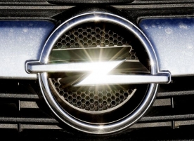 Zaměstnanci Opel souhlasí se škrty a propouštěním