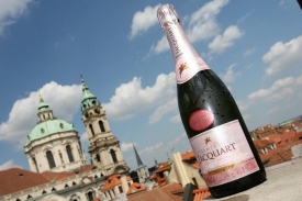 V Obecním domě v Praze poteče šampaňské proudem.