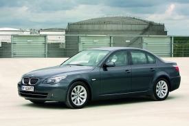 BMW 5 se příští rok objeví v nové generaci.
