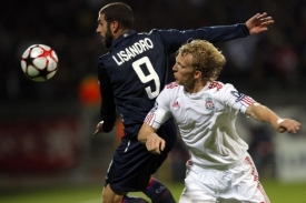 Liverpool vedl, cennou remízu zařídil Lyonu Lisandro.