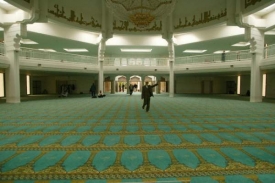 Interiér mešity v Lyonu.