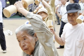 Japonská populace je nejstarší na světě.