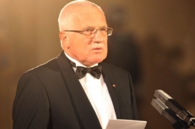 Václav Klaus je ze spekulace o Fischerovi v rozpacích.