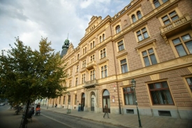 Univerzita v Plzni dá prověřit Řápkové index grafologovi.