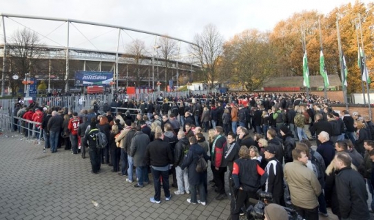 Na stadion v Hannoveru přišlo přes 40 tisíc lidí.