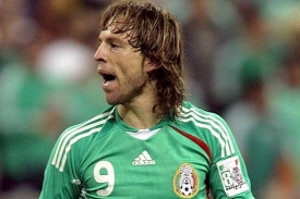Mexický fotbalový reprezentant Antonio De Nigris zemřel.
