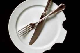 Prázdný talíř letos potrápil 14,6 procenta amerických domácností.