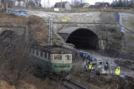 Doprava na trati Mosty u Jablunkova - Čadca je opět přerušena.