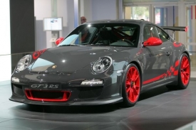 Porsche se stane desátou značkou skupiny Volkswagen.